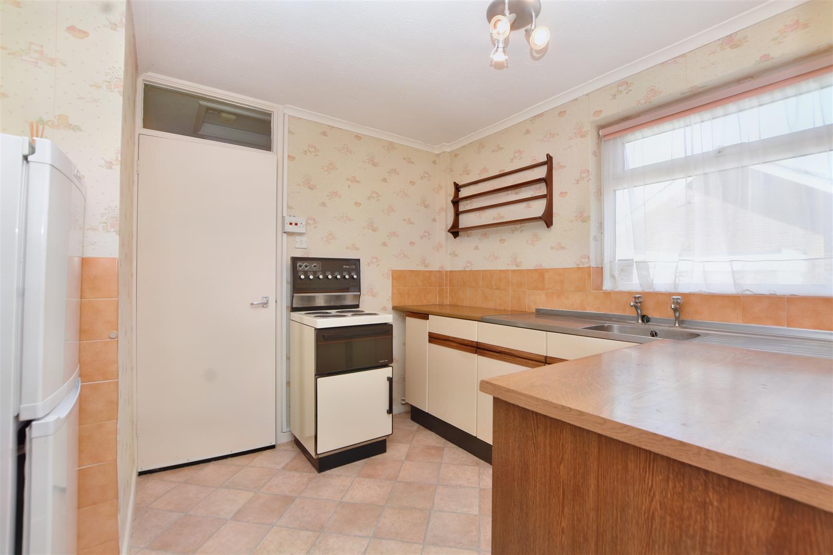 Property Details for Burton Road Eastbourne BN21 2RW Town Property